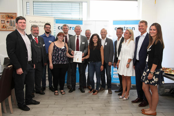Bild vergr&ouml;&szlig;ern: Urkundenübergabe Großer Preis des Mittelstandes 2018