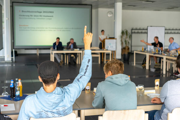 Die Mitglieder des Jugendkreistags trafen sich zu ihrer ersten Sitzung in Prsenz im Cleantech Innovation Park in Hallstadt