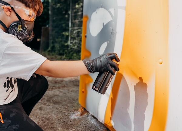 Bild vergr&ouml;&szlig;ern: Künstlertreff und coole Graffitis am Kanal