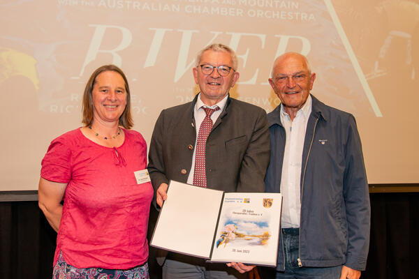 FPF - 20 Jahre erfolgreiche Projektarbeit an Main und Regnitz_Goldenes Buch