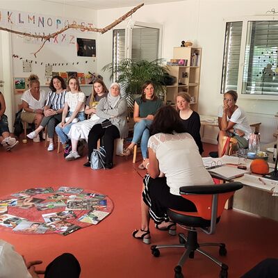 Bild vergr&ouml;&szlig;ern: Kultur- und Sprachmittlerinnen und Sprachermittler auch an Kitas im Einsatz