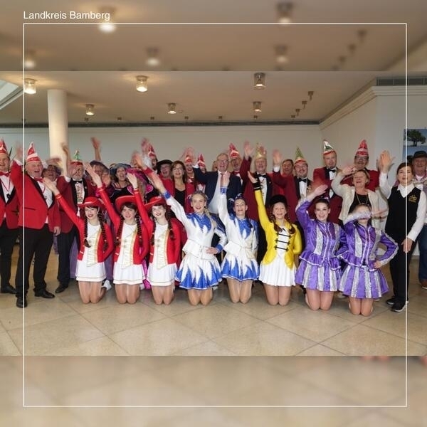 Bild vergr&ouml;&szlig;ern: Fasching Sturm Landratsamt