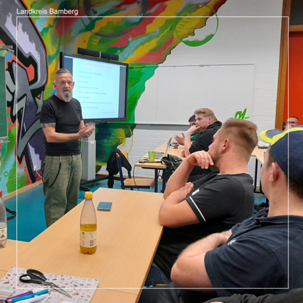 Bild vergr&ouml;&szlig;ern: Konstruktive Strategien gegen Gewalt und Mobbing: Einblick in das Jugendwartseminar 2023 in Pottenstein