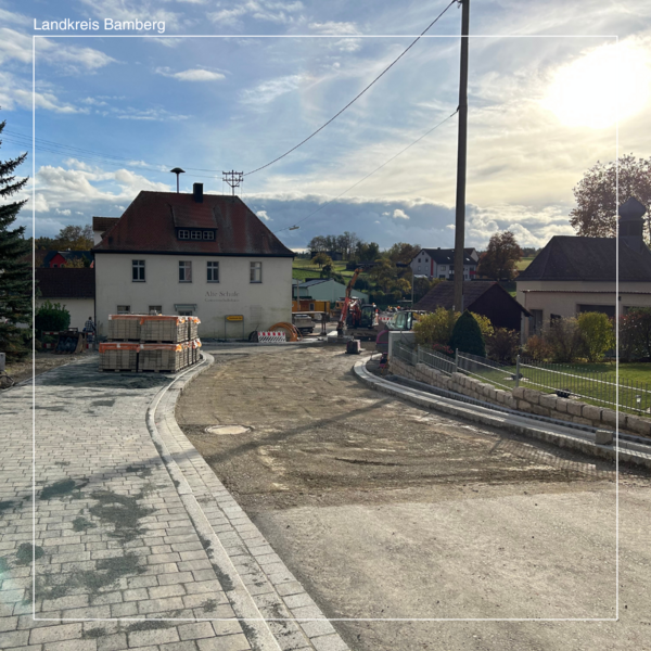 Bauarbeiten an der Kreisstrae BA 33 in Ortsmitte Treppendorf