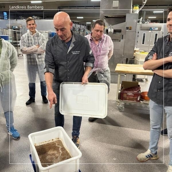 Bild vergr&ouml;&szlig;ern: ÖMR_Bioland-Gruppentreffen_Bäckerei_Burkard_25