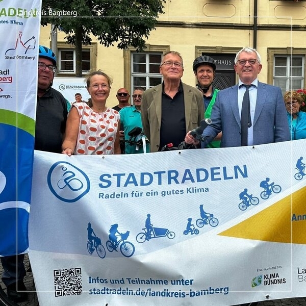 Bild vergr&ouml;&szlig;ern: 10. STADTRADELN: AuftaktTOUR