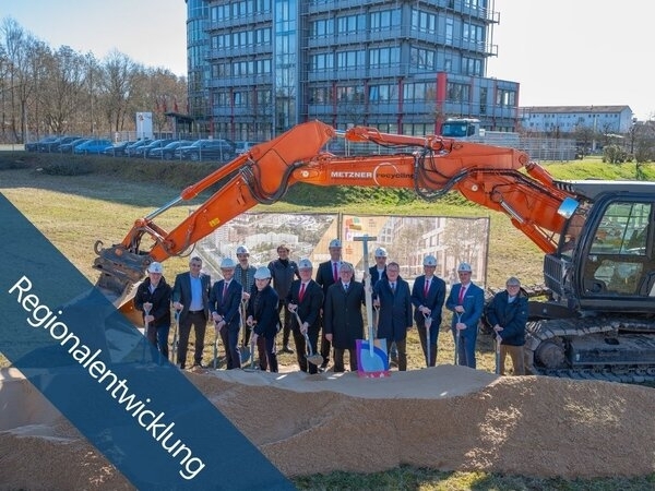 Bild vergr&ouml;&szlig;ern: Spatenstich im Carl-Meinelt-Viertel