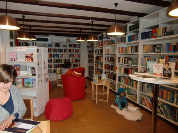 Bücherei Pommersfelden - Steppach
