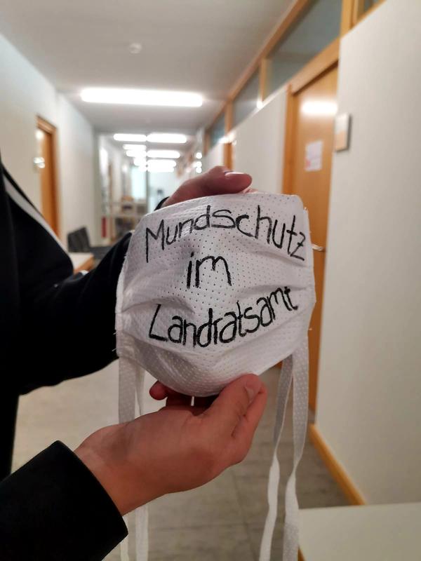Bild vergr&ouml;&szlig;ern: Mundschutz im LRA