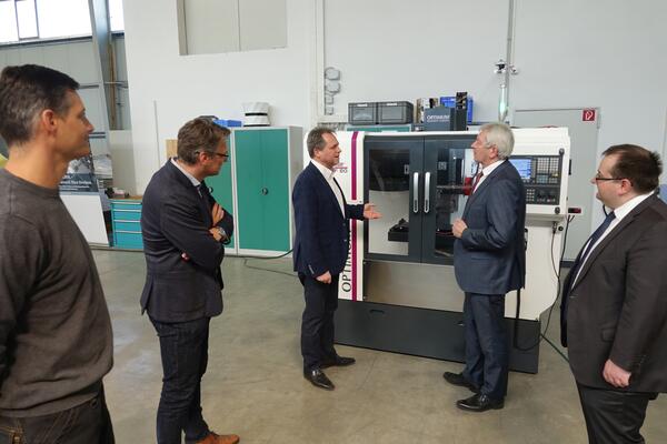 Bild vergr&ouml;&szlig;ern: Gesichtsschilde aus dem 3D-Drucker