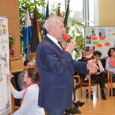 Bild vergr&ouml;&szlig;ern: Ein Erfolgsmodell, weg von den Drogen - rein in die Arbeit