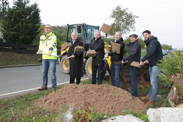 Bild vergr&ouml;&szlig;ern: Hohe Investitionen in Straßen- und Radwegebau