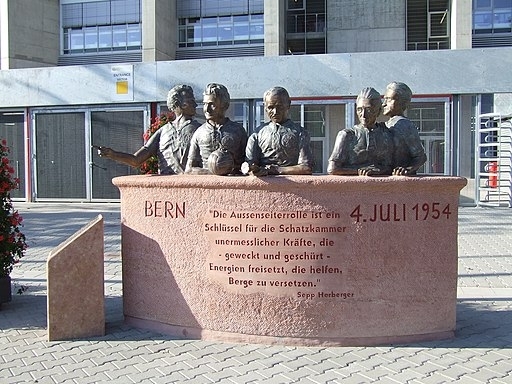 Die Lauterer Helden von Bern (Denkmal in Kaiserslautern)