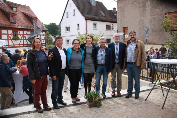 Bild vergr&ouml;&szlig;ern: Kellerzweiklang