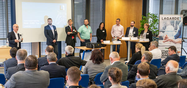 Bild vergr&ouml;&szlig;ern: Podiumsdiskussion im IGZ