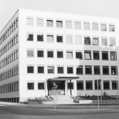Das neue Landratsamt (1966 bis 1987) - später Kreiswehrersatzamt - heute Bürgerrathaus.