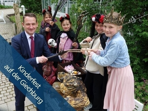 Bild vergr&ouml;&szlig;ern: Kinderfest auf der Giechburg